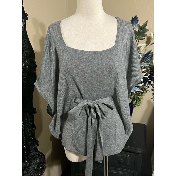Ted Baker Grey Short Sleeve Sweater Size 2 - Picture 1 of 3